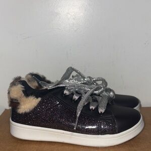ZOOGS kids Sparkly Black Sneakers with Faux Fur Trim size 11
